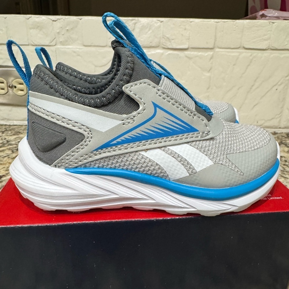 Reebok Kids shoes Baby Boy Gray and Blue slip on Sporty Athletic Sneakers Size 7